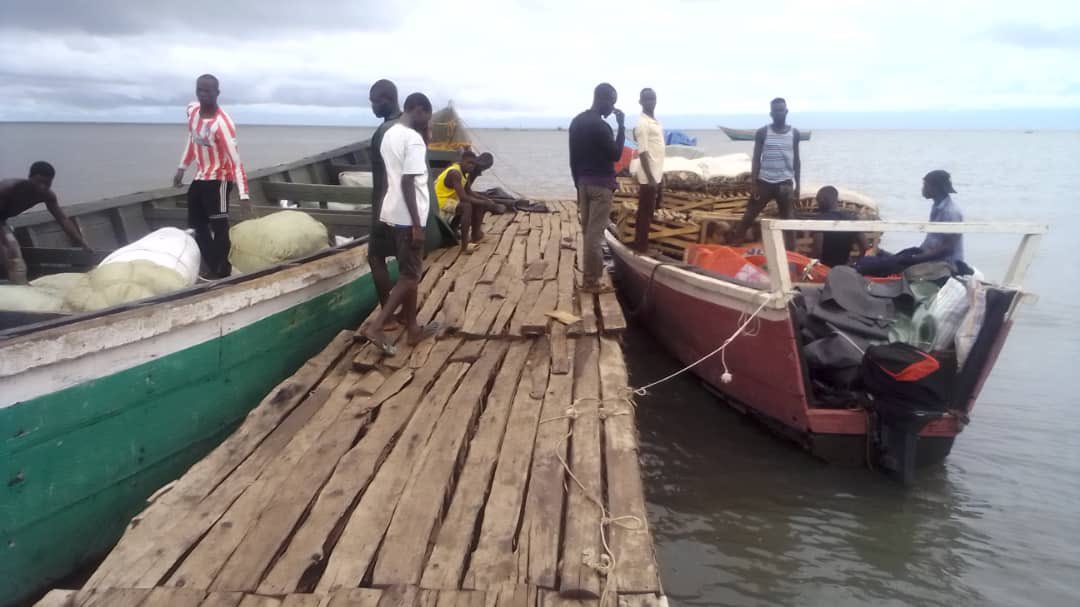 mugsamu's tweet photo. Economic  transformation of Bunyoro region is  becoming more visible, due to improved road infrastructure  linking to the previously hard to reach areas  attracting private water  vessel investors  transporting goods &amp; passengers from Buhuka Parish, Kikuube district  to DRC.👍 https://t.co/kmwBHuZrIX
