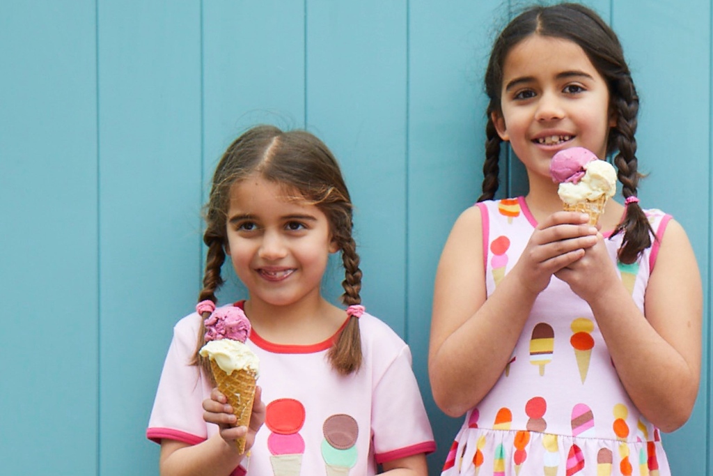 toby_tiger's tweet photo. 💕 This mouth-watering T-shirt will surely be a summer fave! https://t.co/eEwgjRD1UD
#icecreamtshirt #kidstshirt #organictshirt #coolkids #ig_kidsfashion #kidsootd #letkidsbekids #kidsofinsta #kidsofig #childrenofinstagram #tobytiger #welovetobytiger https://t.co/n0O5vtEsuf