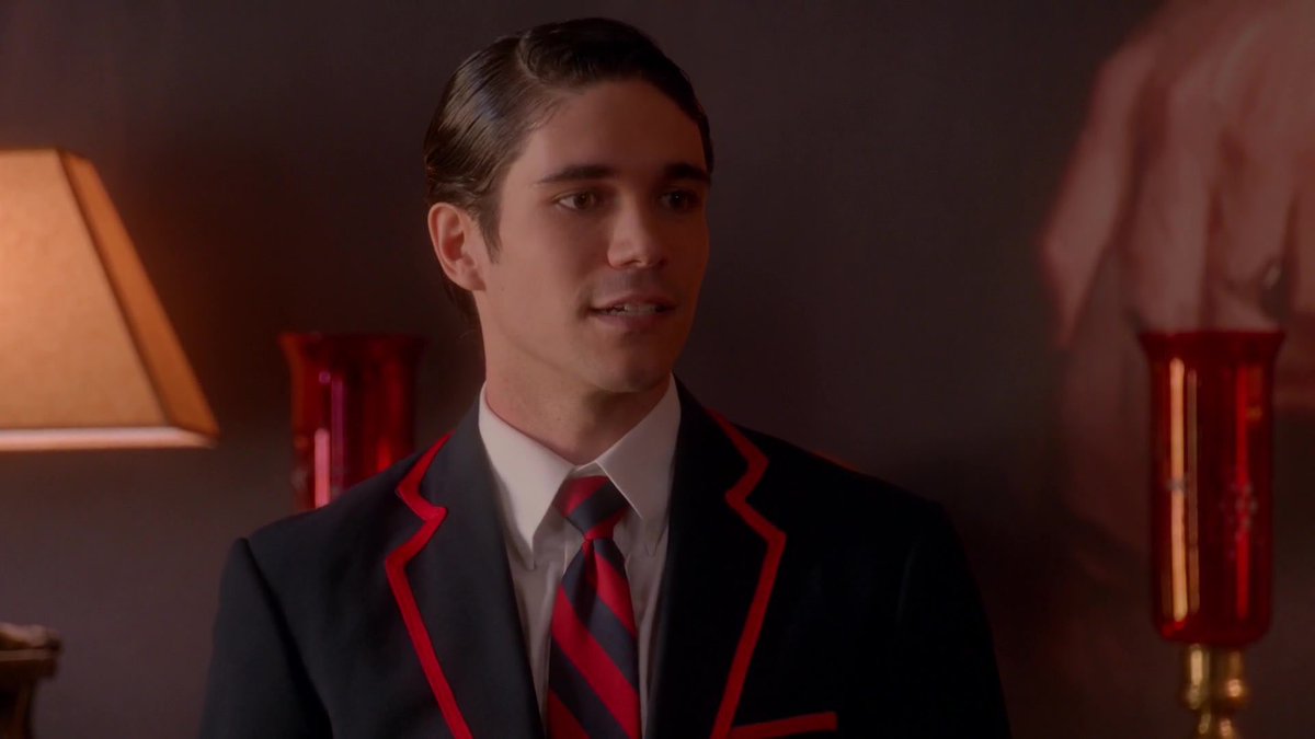 On this day in 1987: Michael Paul “Myko” Olivier was born in Palm Springs, California. Myko portrayed Dalton Academy Warbler and eventual New Directions member Skylar in 7 episodes of #Glee season 6. Happy birthday @ThisisMyko!