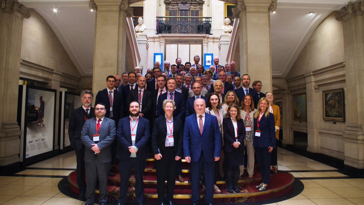 Thank you to <a href="/hmtreasury/">HM Treasury</a> for hosting our Regional Consultative Group for Europe today in London. We discussed the outlook for #FinancialStability, risks arising from #DeFi and the use of scenario analysis to assess risks from #ClimateChange

🌐 fsb.org/2023/05/fsb-eu…