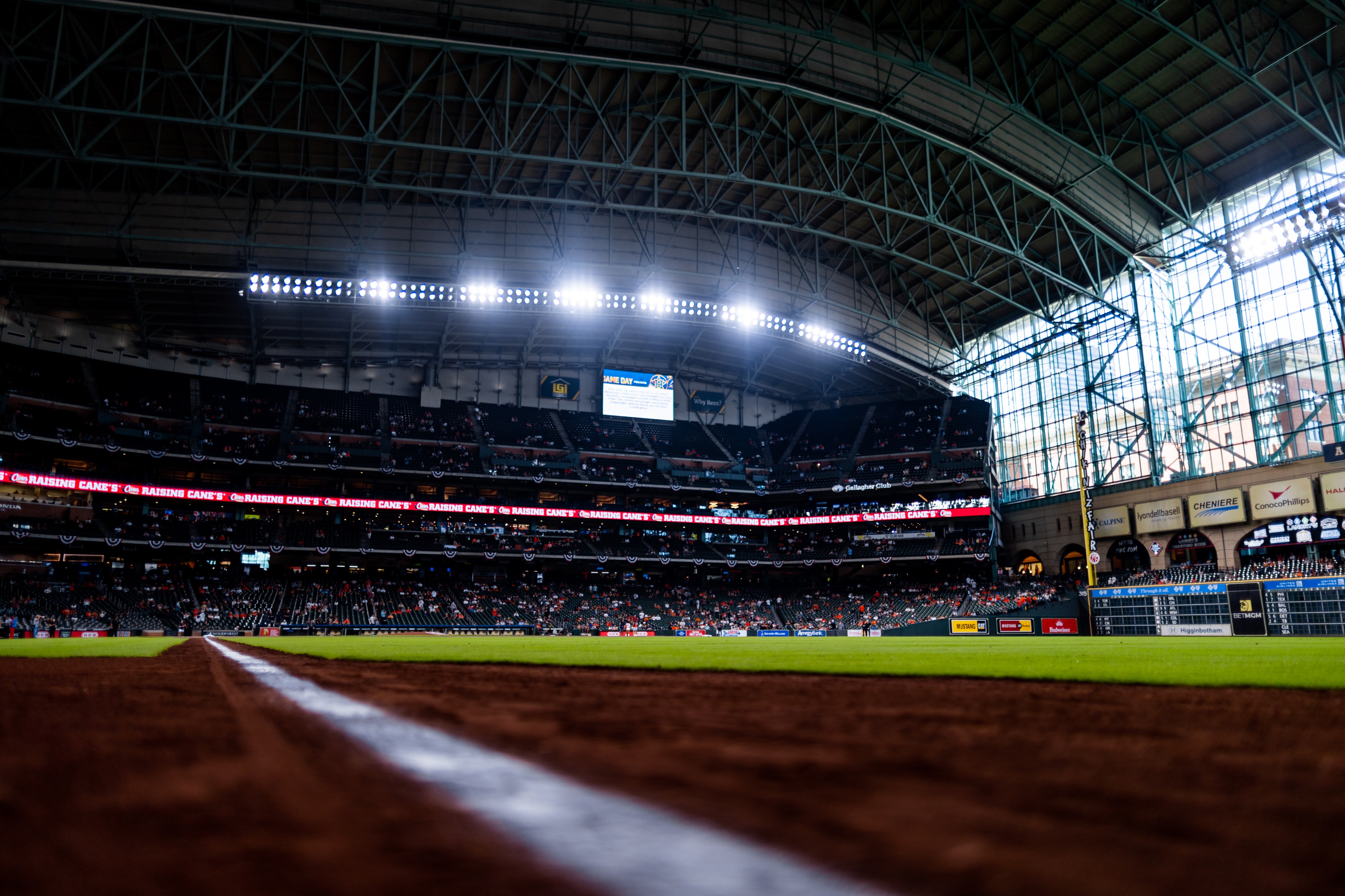 Minute Maid Park on X: What a sight to see 🤩 Schedule a ballpark