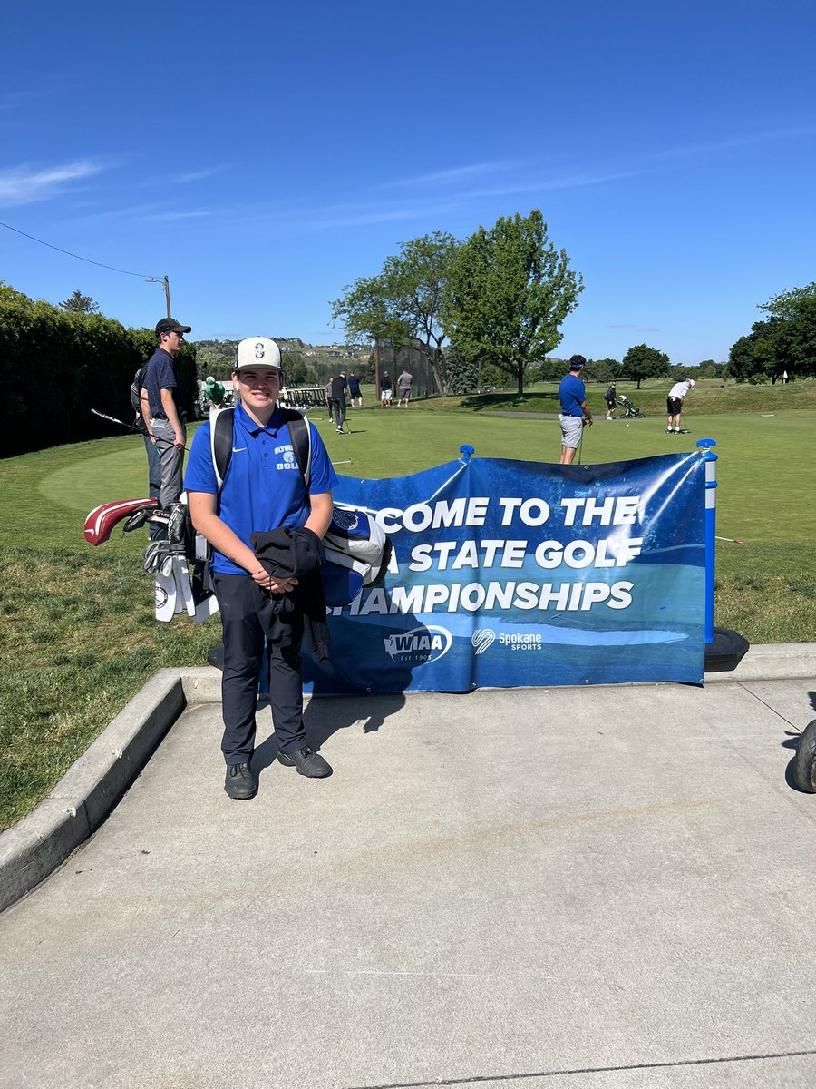 TheOlyAthletics's tweet photo. Good luck Noah and Chelsea at the Washington State Golf Championships ⛳️! #OlyUp https://t.co/yrFPrWO2FS