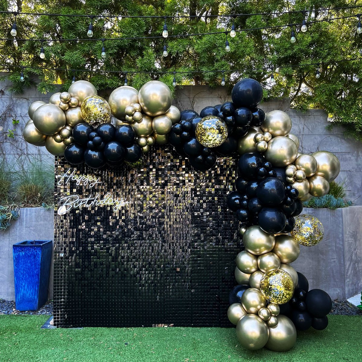 Milestone birthday party fun with this festive backdrop. It was a perfect fit for our decor and photos! #partyplanner #eventplanner #birthdayparty #milestonebirthday #photobackdrop #blackandgold #manhattanbeach #LosAngeles #SanDiego