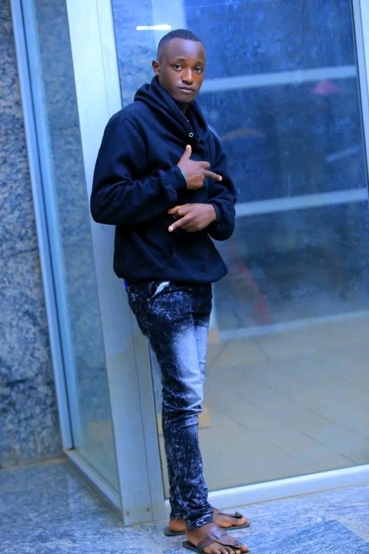 MKonoru's tweet image. Mc Nats ug officia I like Bakyinga gals if you know just follow me and I follow back