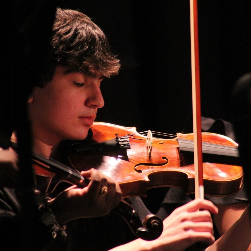 With 13 numbers by five groups, CHS and CBK staged their Spring orchestra concert on May 18 in the Cedarbrook Auditorium. 

Read more through the link in @cheltenhamsd's bio. instagr.am/p/Csl-J6crY49/