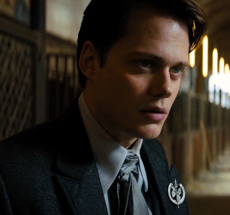 skarsghardy's tweet photo. and that's another serve from bill skarsgård https://t.co/jEI2GMzzT5