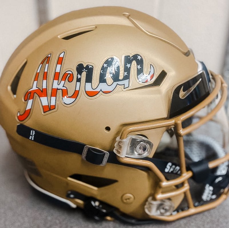 JC3vans_'s tweet photo. Extremely blessed to receive an offer to the University of Akron!! @CoachFess @Coach_J_Rod @CoachJube @paragon52 @asnipes11 @Coach_Stanfield @YVQBacademy @BozemanFootball https://t.co/J0Jhh2NbDo