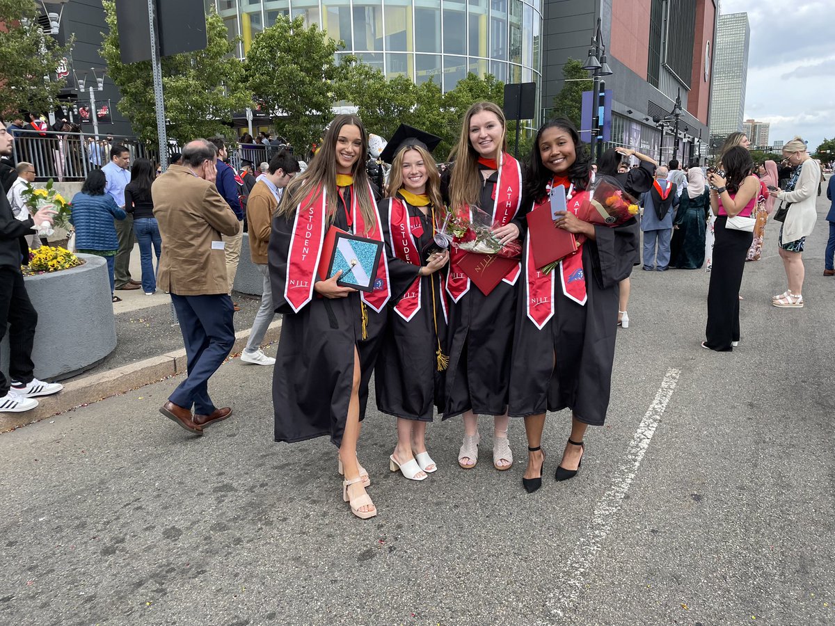 NJITWBB's tweet photo. 🎓 Congratulations to the Class of 2️⃣0️⃣2️⃣3️⃣🎓 https://t.co/tWnisifQwo