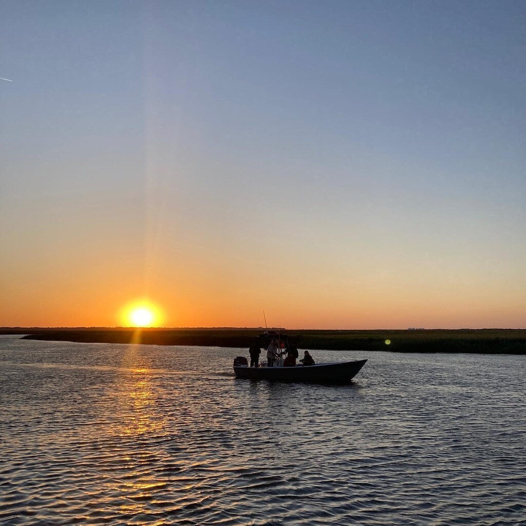 Tybee has so many activities to keep you busy, like boating, biking, kayaking, and soaking up the sun at the beach! Tell us in the coments what your favorite Tybee Time activity! #VisitTybee

1.[📸 @taylorbrown82] 
2.[📸 @withwonderandwhimsy] 
3.[📸 <a href="/tradebarkit/">TradeBark</a>] 
4.[📸 <a href="/suz/">Leo</a>…