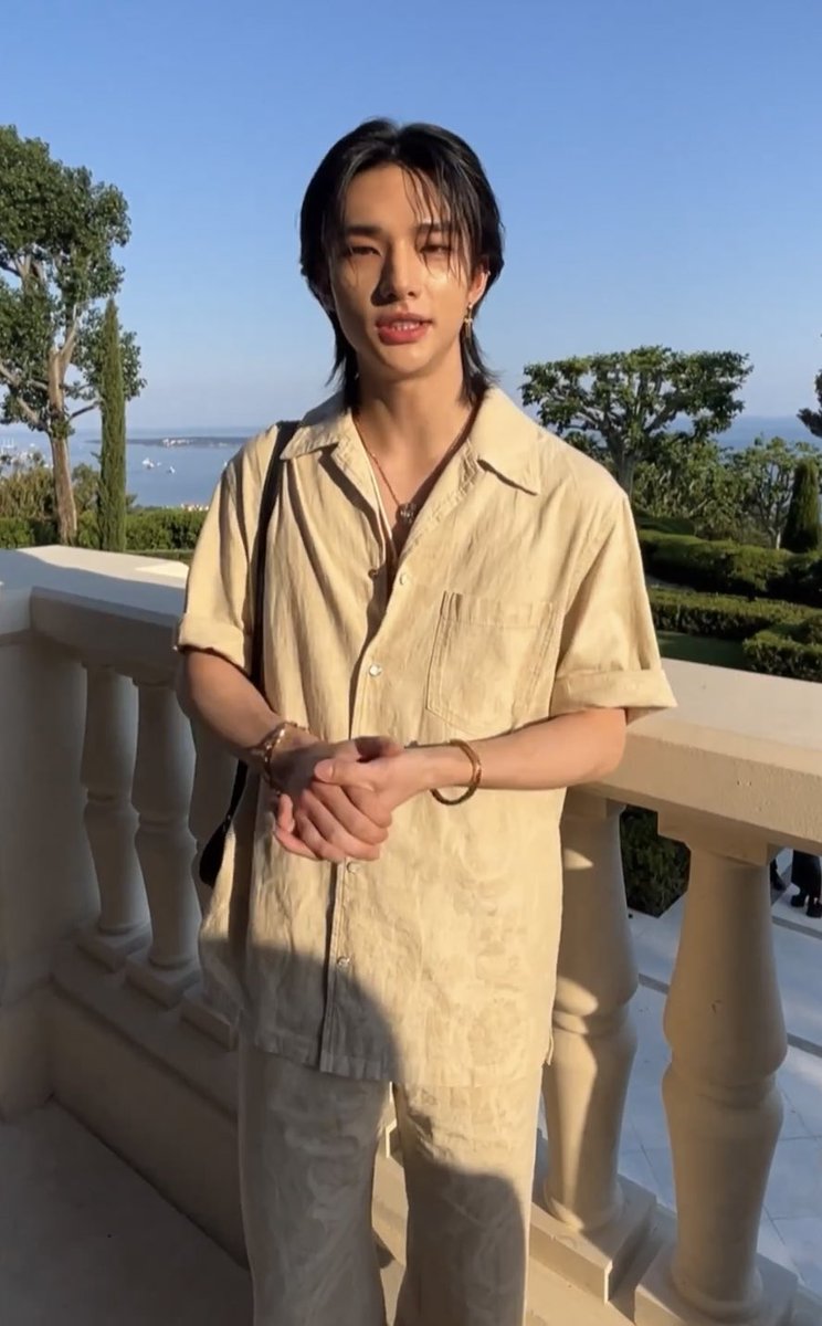 Hyunjin 현진 Central tweet media