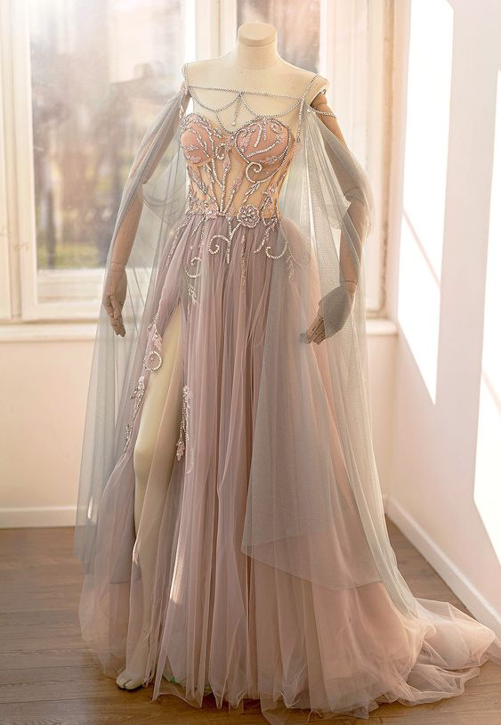 archivedlooks's tweet image. Chotronette