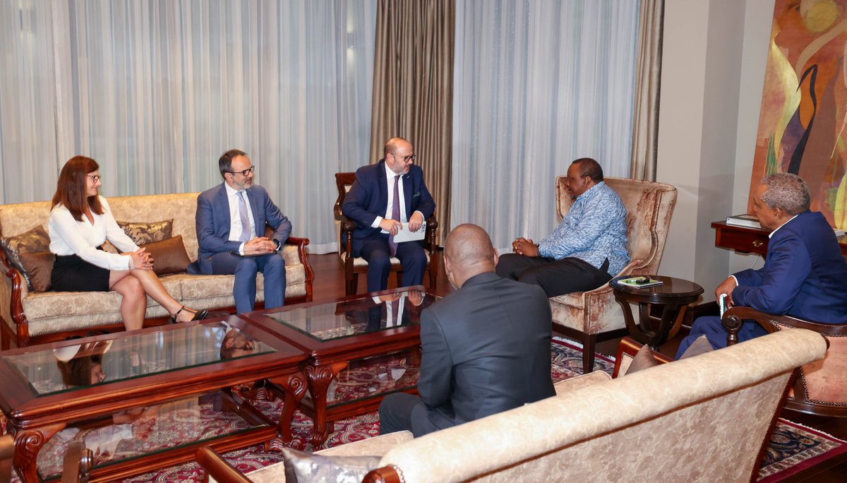 4thPresidentKE's tweet photo. US & SWISS AMBASSADORS TO KENYA AND EU DELEGATION PAY EAC FACILITATOR A COURTESY CALL

Former President Uhuru Kenyatta, Facilitator of the East African Community (EAC) – Led Nairobi Peace Process, has today met with Meg Whitman, United States Ambassador to Kenya, Valentin Zellweger Switzerland Ambassador to Kenya, and the European Union delegation led by Mr. Bernard Quintin, Deputy Managing Director Africa, who paid him a courtesy call. 

The representatives and the delegation deliberated on the current operational situation, progress made, and their support for the ongoing political process of finding lasting peace and stability in the eastern part of the Democratic Republic of Congo (DRC). 

The Facilitator also received a report from his technical advisors following a meeting with the East African Community Monitoring & Verification Mechanism earlier. 
@USAmbKenya @SwissEmbassyKE