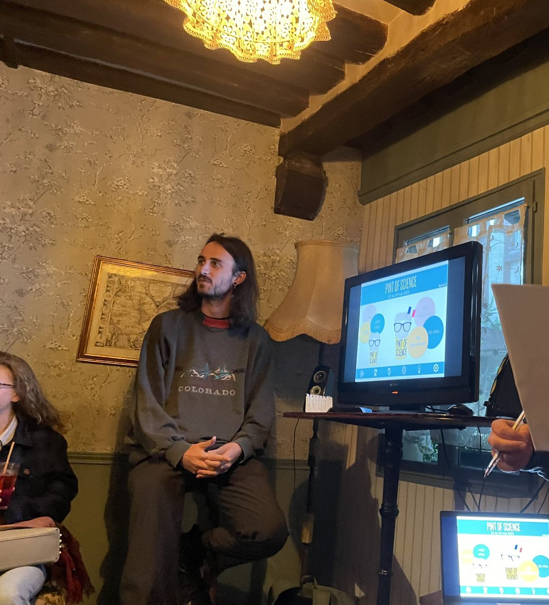 Jon_House_'s tweet photo. #Pint23 Festival Pint of Science ce soir sur Caen avec Alexandre Gaté qui va parler du Romatisme noir dans le jeu vidéo 👍👍🤟😈👻😈@pintofscienceFR https://t.co/cPqV4HbmJl