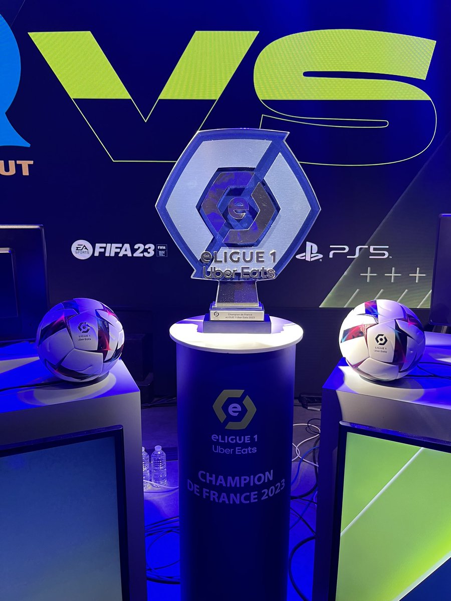 JFR91's tweet photo. 🔥 🎮 ⚽️ 
Ça va être chaud cette 1/2 finale @OMeSport vs @FCNantesEsports !! 👊
@eLigue1UberEats 
Setup ready ✅
Joueurs chauds bouillants 💪

🖥️ En direct sur https://t.co/8pn7D5JdtZ https://t.co/AnsUCIe39u