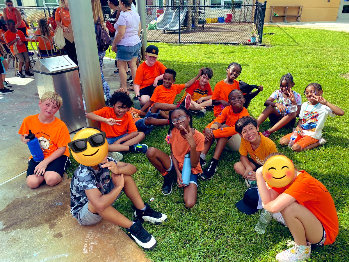 Mrs. Spiggle tweet media