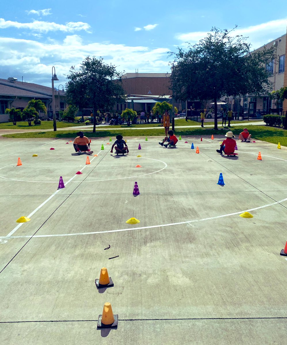 Mrs. Spiggle tweet media