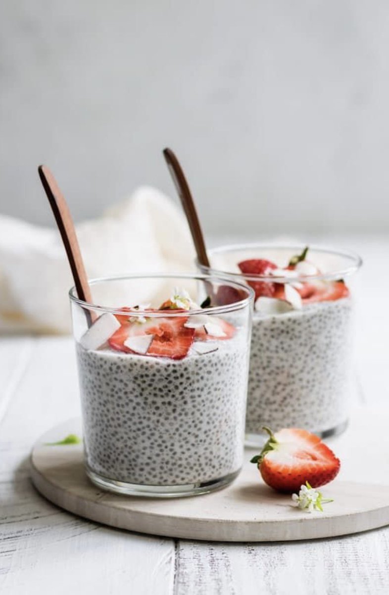 تجيني أسئلة كل مره اصور فيها سناك بذور الشيا عن فوايده وطريقه تحضيره في هذي التغريده راح اكتب اهم شي يخص الشيا تحضيره الصحيحه ووصفات للشيا بودنق  🥭🫐
#ثريد