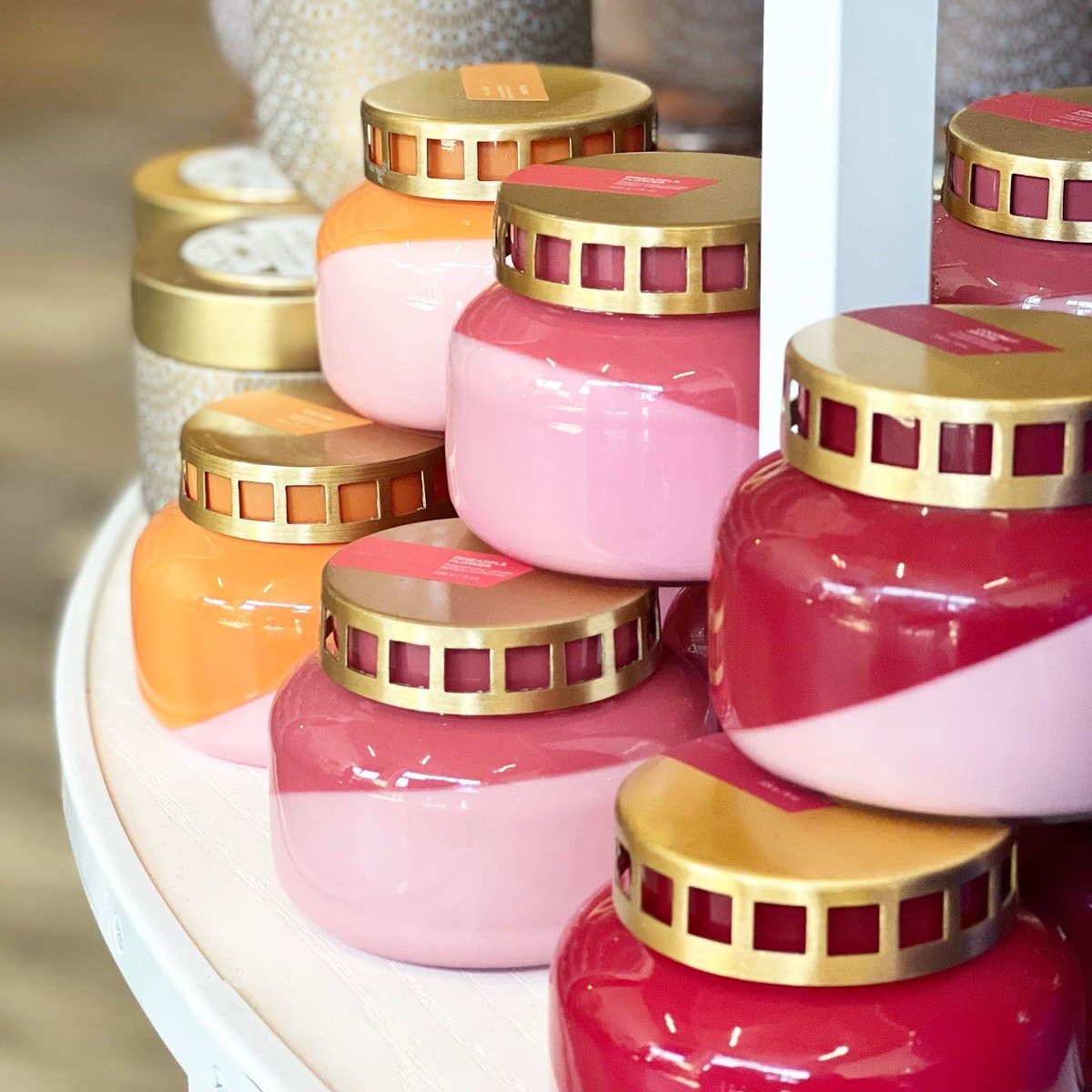 We're feeling bold and beautiful with our Dual Tone collection 💖