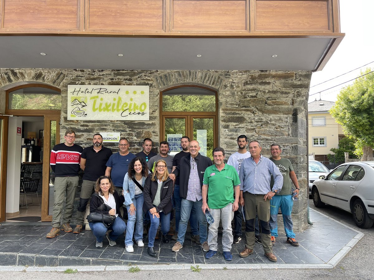GrupoSylvestris's tweet photo. Muchas gracias a nuestros colaboradores Forestal Iboyo, Forestal Santo Domingo, @ParrondoS y Pinabe por vuestra participación. 

#SembramosO2 #CompensamosCO2 
#MotorVerde
#FundaciónRepsol
#RSC https://t.co/GPOA2NegMd