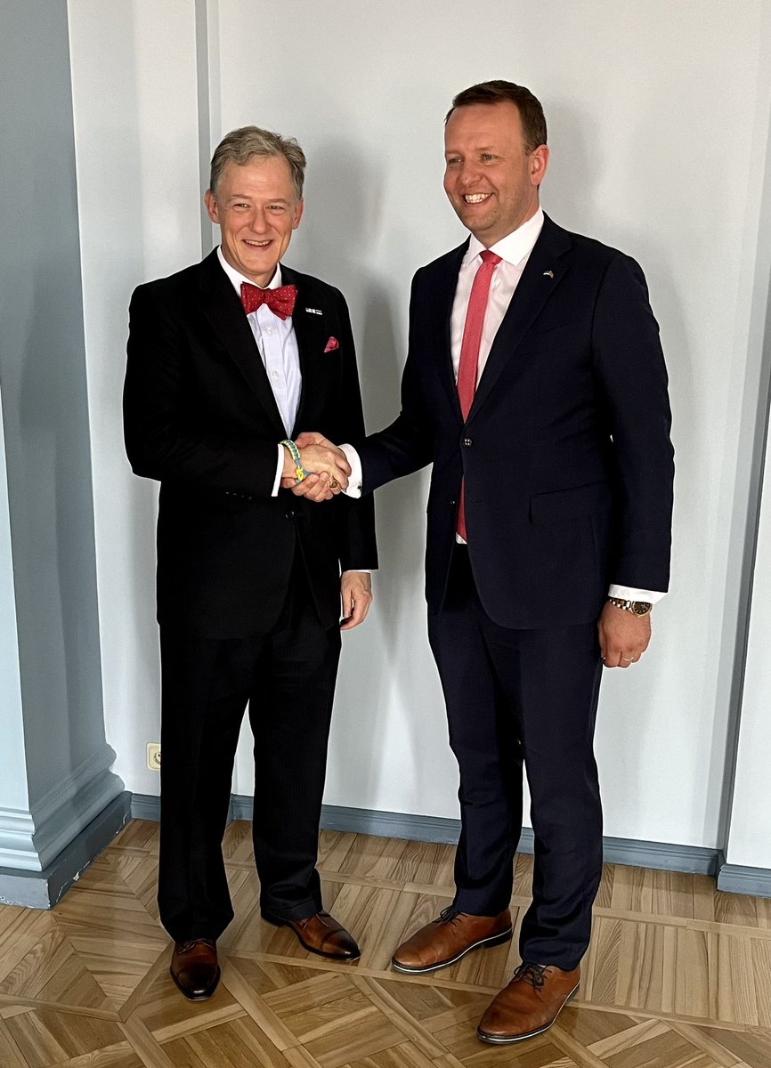 Aitäh 🇪🇪 Minister of Interior Lauri Läänemets for an excellent introductory conversation, about 🇺🇸🇪🇪 law enforcement cooperation, helping 🇺🇦 refugees in 🇪🇪, & other 🇺🇸🇪🇪 shared interests. #USinEst