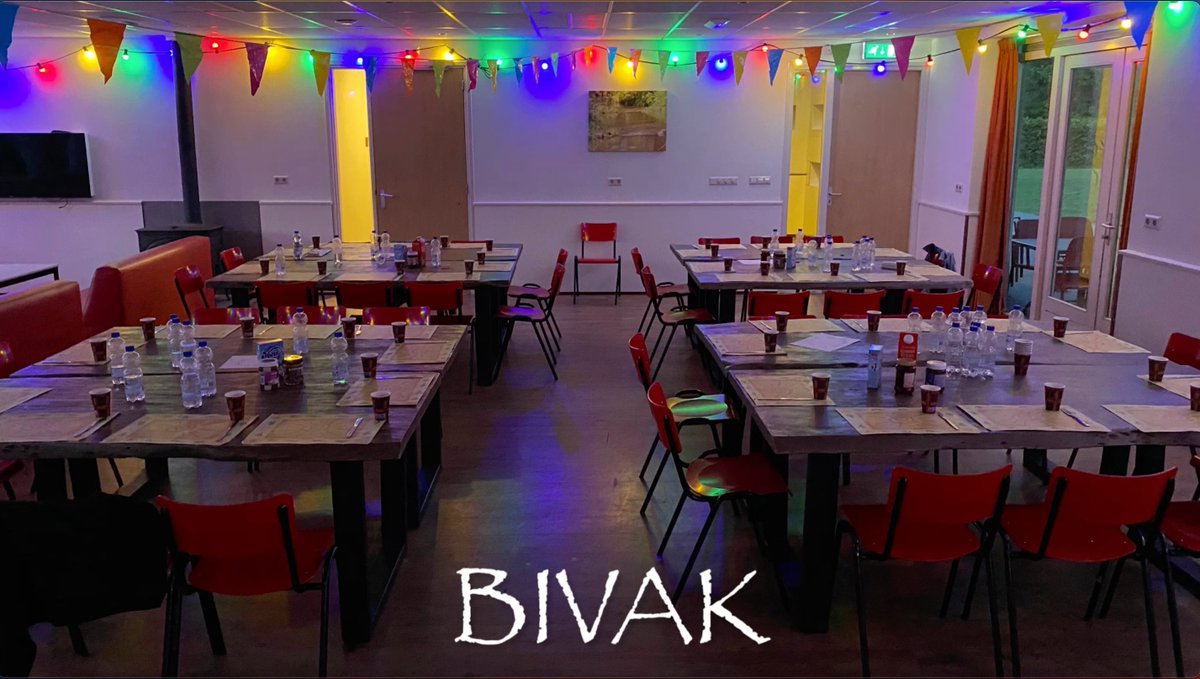 De 2e dag van het bivak voor de onderbouw
Vanochtend na een heerlijk ontbijt was er voor de kinderen onder andere een kookworkshop. Op deze manier hebben de leerlingen zelf hun lunch klaargemaakt. ’s Middags was er een bezoek aan....
de-hilt.nl/Home/Nieuws/20…