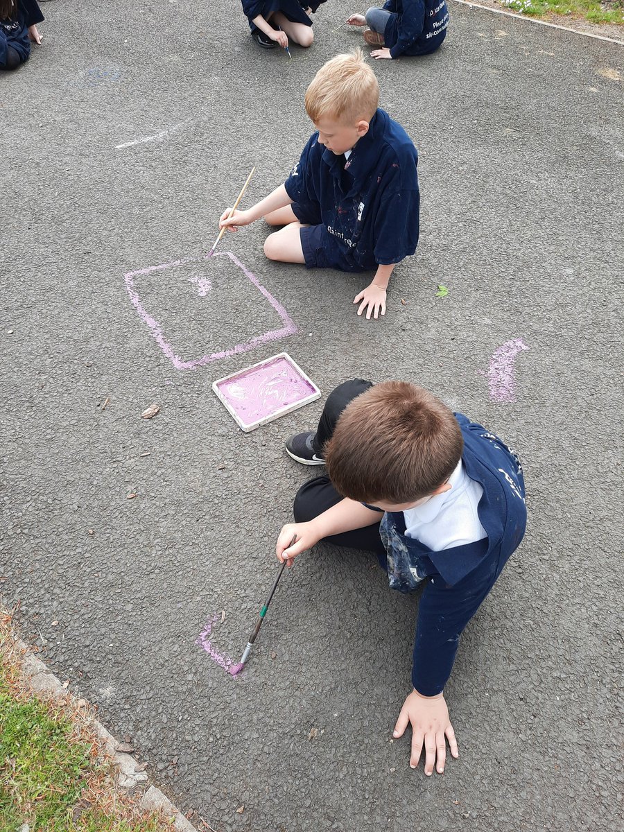 carmondean_ps's tweet photo. Primary 3's muddy artwork in our #TeamTuesday today, using what we learned at @WestLoCollege. Thank you for the inspiration!! 🎨🖌 @MissSmithCPS
@MissRaffertyCPS https://t.co/qPJGls20LP