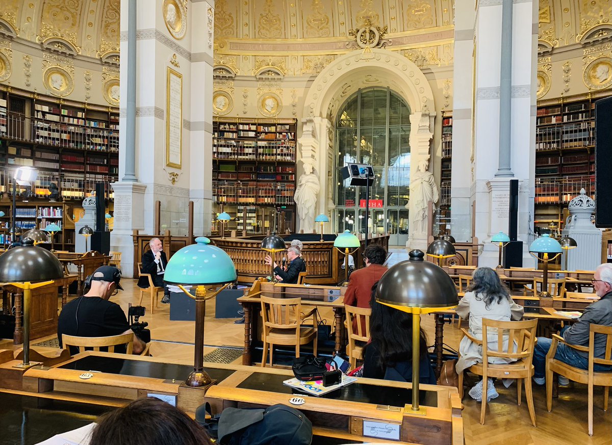[En direct] L’émission « L'art entre les lignes » dédiée aux ouvrages Moyen Âge avec Béatrice de Chancel-Bardelot (<a href="/museecluny/">Musée de Cluny</a> - ed. <a href="/GrandPalaisRmn/">Le Grand Palais</a>) et Pierre-Yves Le Pogam (<a href="/MuseeLouvre/">Musée du Louvre</a>). Une émission présentée par <a href="/fsimode/">Simode Fabien</a> en partenariat avec <a href="/MagazineLoeil/">Le Magazine L’Œil</a>