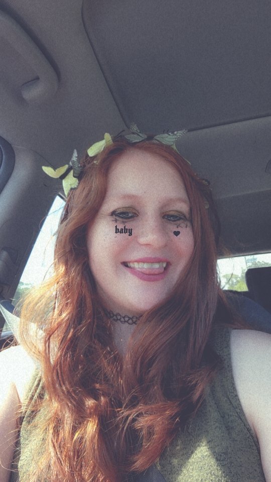 pacifist_noodle's tweet image. I need a new pinned tweet and I love my makeup yesterday so here y'all go