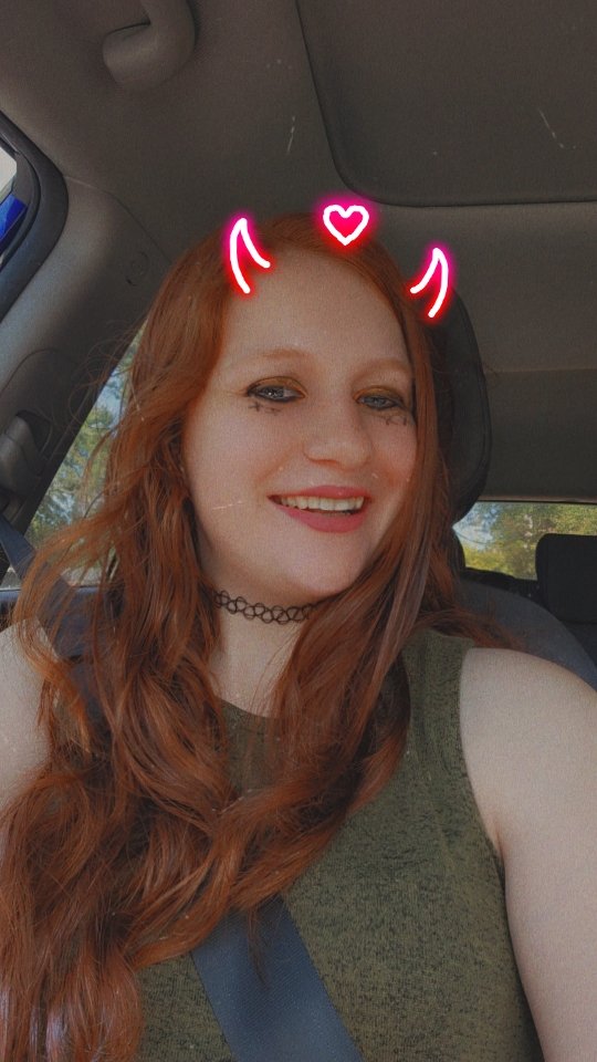 pacifist_noodle's tweet image. I need a new pinned tweet and I love my makeup yesterday so here y'all go