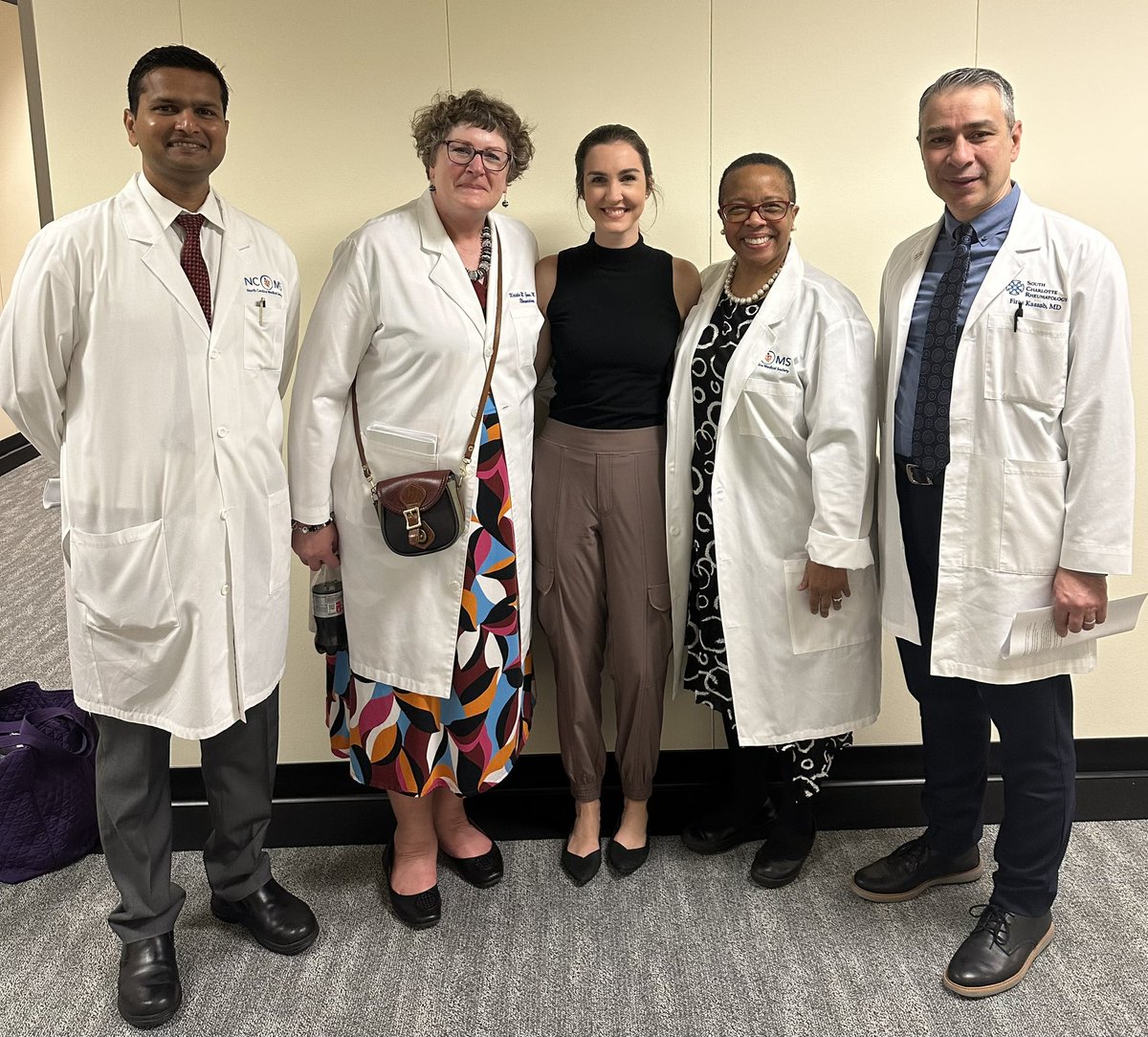 gwenesta_melton's tweet photo. @ncrheum Advocates are busy today getting #PA legislation &amp; not desiring #SAVEAct for our pt safety. Drs Gupta, Gowin, Simms, Melton &amp; Kassab are ready for the challenges. 
@AWIRGROUP @gowin_kristin @DrCassySims #WomeninRheum @gwenesta_melton https://t.co/4xcIaH5ZUP