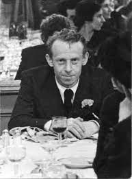 temeldemirer's tweet image. 23 Mayıs 1942: "Kızıl Kafalı Filozof” #GeorgesPolitzer #Montrouge da #Nazilerce kurşuna dizildi!
Saygıyla, Minnetle, Hayranlıkla

#DevrimSehitleriOlumsuzdur
#AyağaKalk
#korkmuyoruz
#BoyunEğme
#reddediyoruz
#DizÇökmeyeceğiz
#Dayanismayitakipet
#SosyalistlerTakipleşiyor