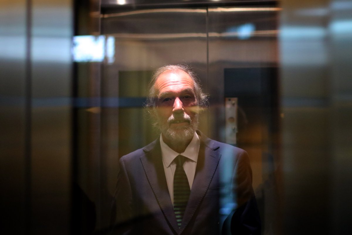 adnradiochile's tweet photo. 🔴 AHORA | La Primera Sala de la Corte de Santiago acoge el recurso de amparo presentado por el exsenador UDI Jaime Orpis y queda en libertad condicional.
En las próximas horas deberá abandonar el anexo penitenciario Capitán Yaber
#ADNEnAlerta
📻 https://t.co/Lt648WAstq https://t.co/1MV0XWqrzn