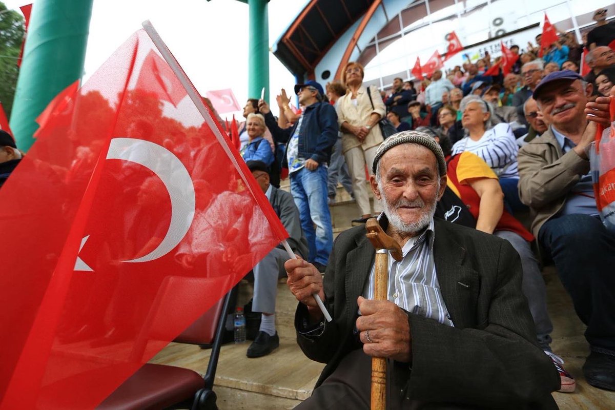 CHP MUĞLA (@mugla_chp) on Twitter photo Köyceğiz, Ortaca, Dalaman ve Fethiye’de Grup Başkanvekilimiz <a href="/eczozgurozel/">Özgür Özel</a> ile birlikte vatandaşlarımızla bir araya geldik
Meydanlar gösteriyor ki halk değişim istiyor!
Halk eşitlik istiyor,adalet istiyor!
Az kaldı
Halkımız kazanacak
Türkiye kazanacak!
#VatanınıSevenSandığaGelsin Köyceğiz, Ortaca, Dalaman ve Fethiye’de Grup Başkanvekilimiz <a href="/eczozgurozel/">Özgür Özel</a> ile birlikte vatandaşlarımızla bir araya geldik
Meydanlar gösteriyor ki halk değişim istiyor!
Halk eşitlik istiyor,adalet istiyor!
Az kaldı
Halkımız kazanacak
Türkiye kazanacak!
#VatanınıSevenSandığaGelsin