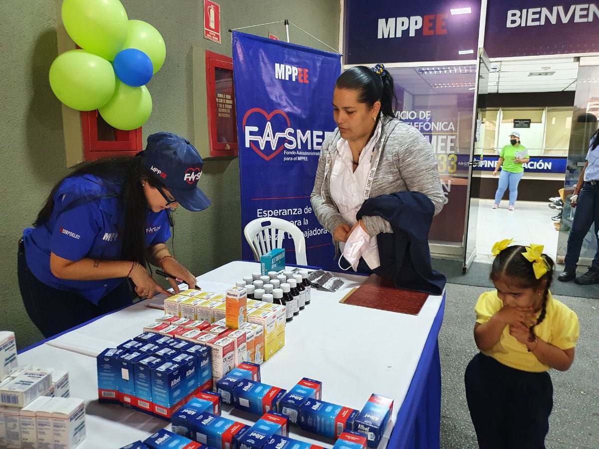 CorpoelecInfo's tweet image. A través de #Asoelec y #Fasmee se promueve el bienestar social de los hijos e hijas que estudian en el C.E.I.N.C de Corpoelec.

#SistemaNacionalDeIngreso