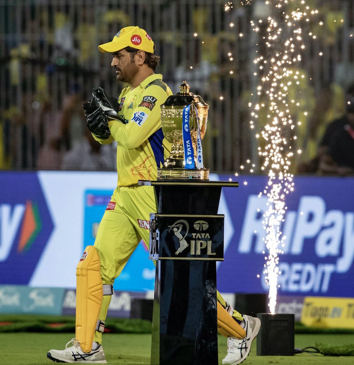 saravaa's tweet photo. #GTvCSK
The Man...🤩
#DHONI 🔥 https://t.co/ZLaTNuvtSy