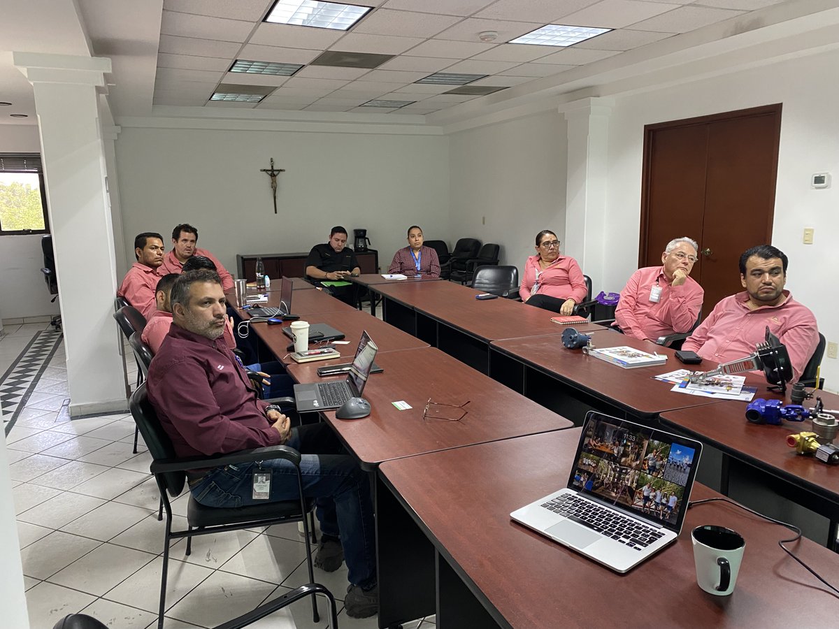 SegYcontrol's tweet image. Gracias a Gabriel Guerrero que el dia de hoy nos dío el curso de actualización de las trampas de vapor de Watson McDaniel y  tuvimos la oportunidad de conocer los nuevos productos de la marca.

#FelizMartes