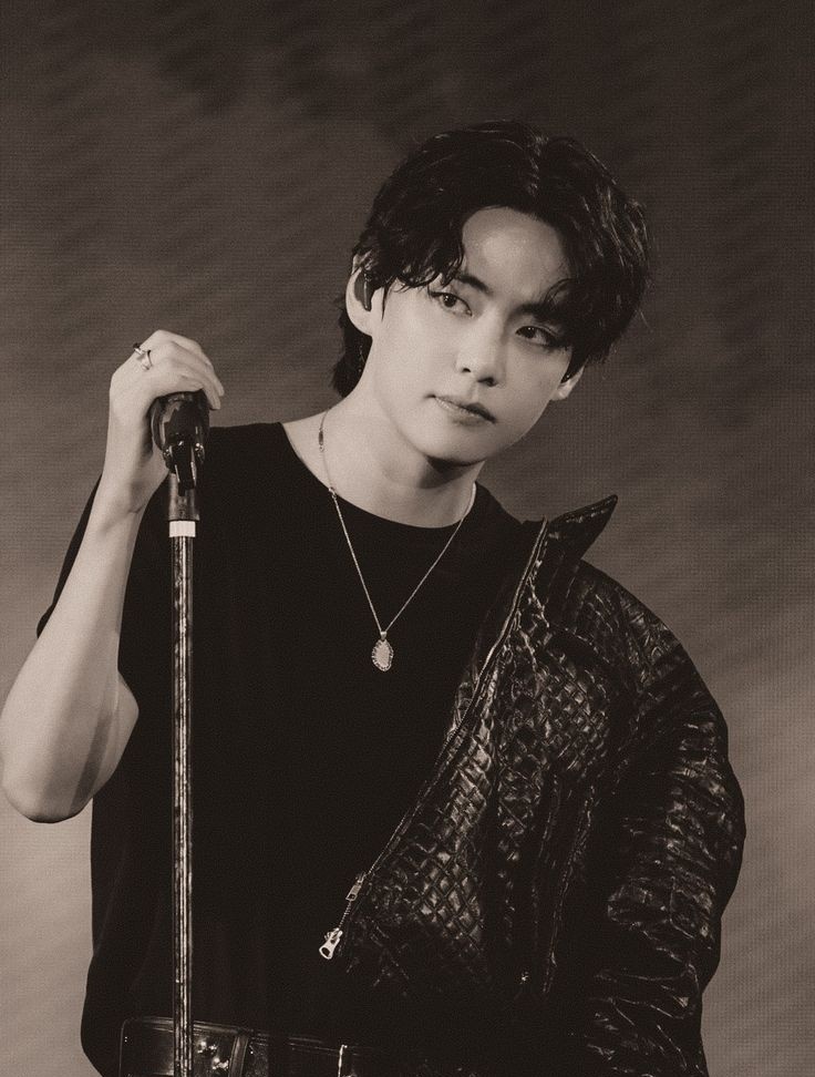 Free taehyung
Recpect taehyung
we love you taehyung