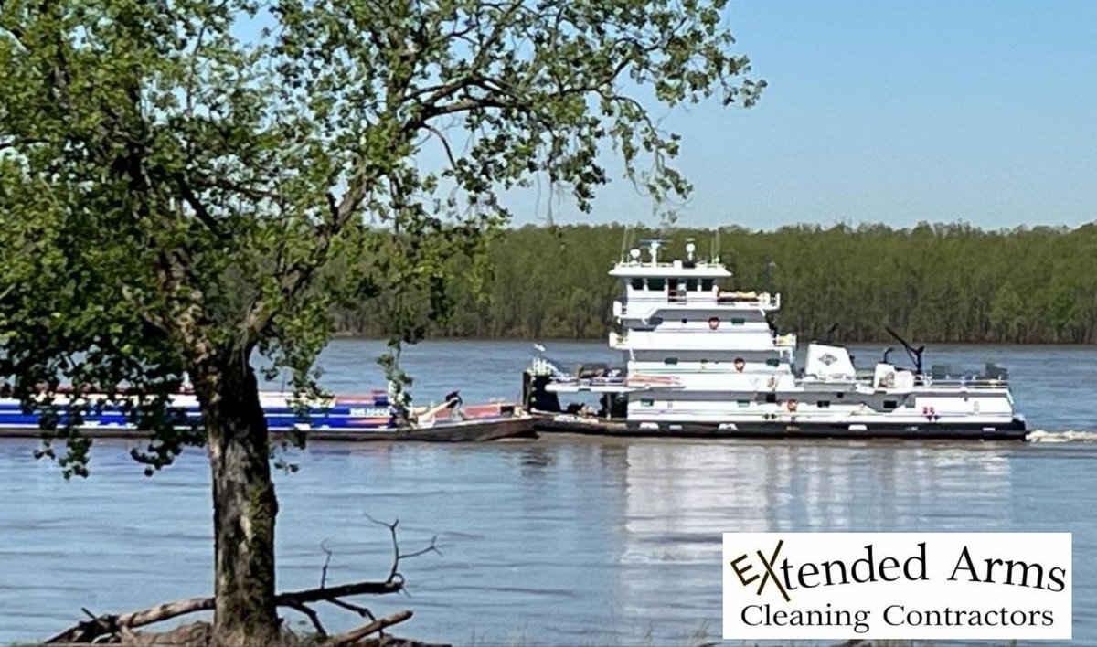 🪣🫧🧹Lovely view from #harbortown. Give us a call for your cleaning, organizing, and junk cleanup needs. 901.604.1717 #harbortownmemphis #mississippiriver #harbortownapts #mudisland #downtownmemphis #edgedistrict #southbluffs #tomleepark #wolfrivergreenway #downtownmemphisliving