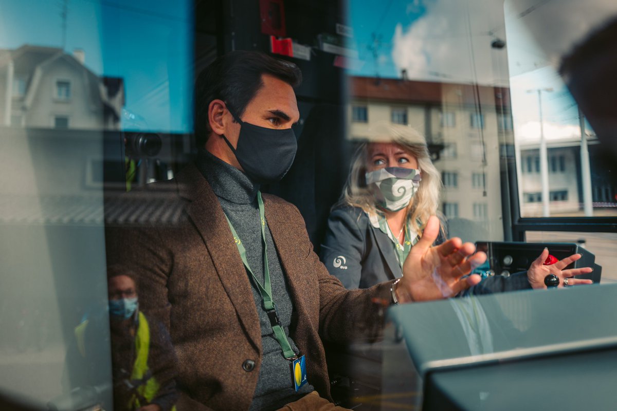 StadtKonzeptBS's tweet photo. @rogerfederer Magsch dii erinnere?! #LoveYourCity #FedererExpress #askRF https://t.co/xF48nDnOFQ