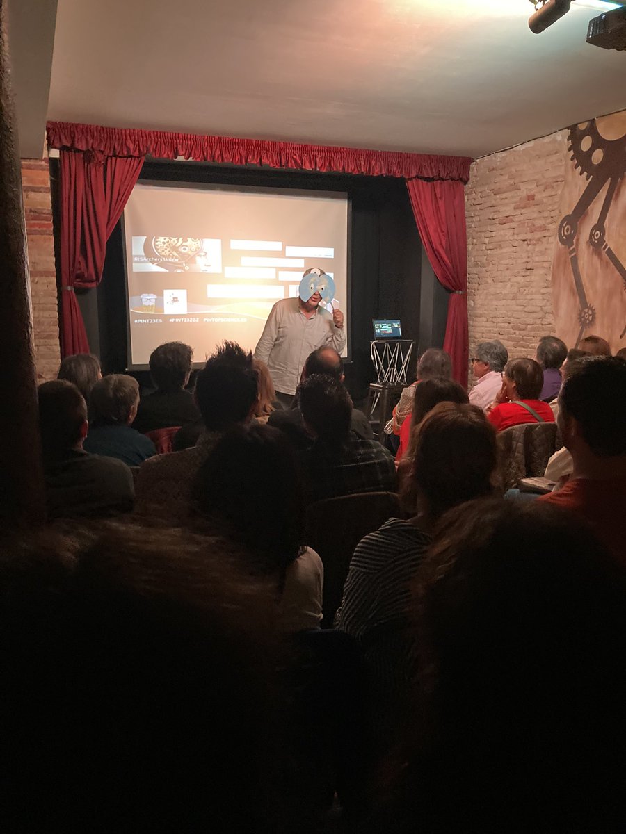 cornflakehunter's tweet photo. A la tierra le ha salido un sarpullido… ¡el desarrollo tecnológico! ¿Funcionará el tratamiento de desarrollo sostenible?🌍🤔 Josep Gilbert nos lo cuenta.

#pint23es
#pint23zgz
@pintofsciencees 
@lasdespeinadasdepepa 
@ines_noguero
@elsotanomagico 
@risarchers 
@UccUnizar https://t.co/H4mmwrnMJI