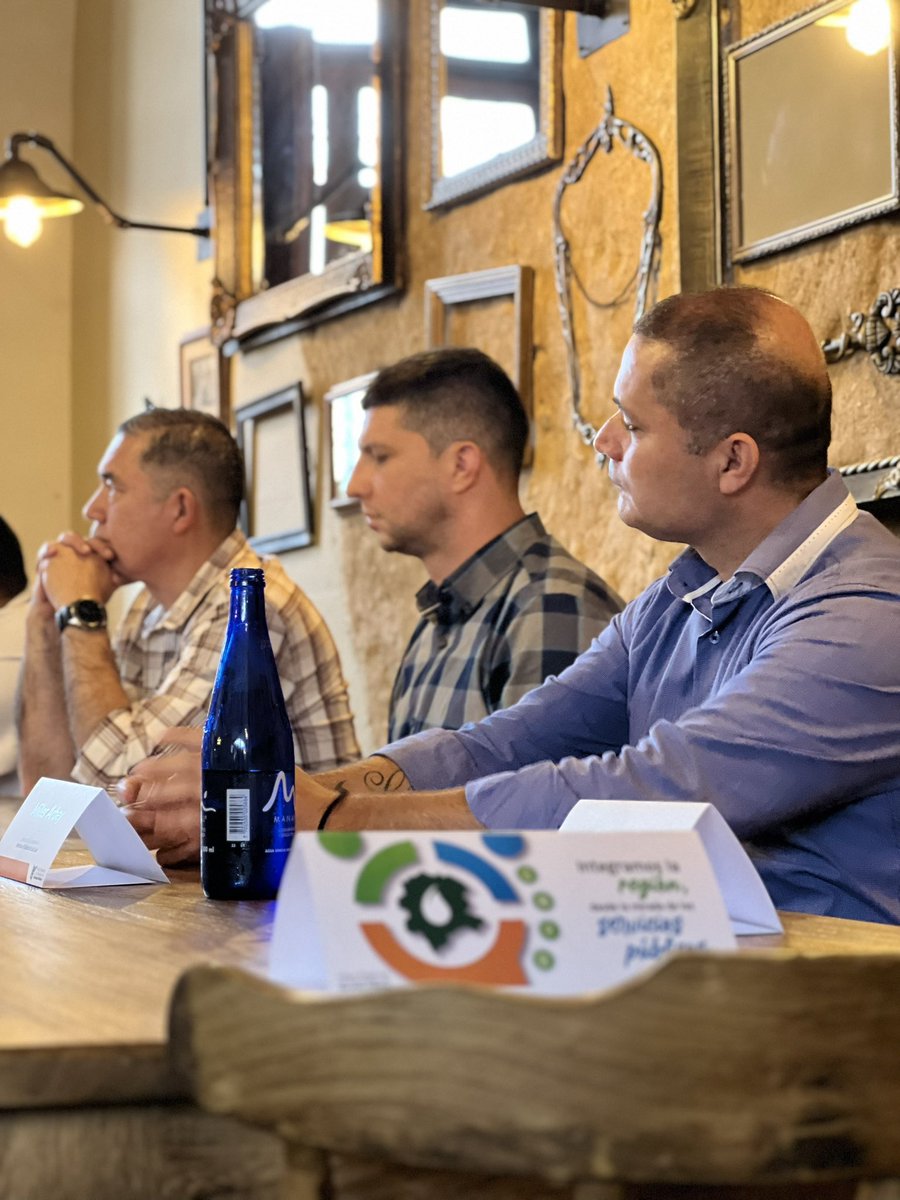 ESPAMarinilla's tweet image. La articulación y la creación de estrategias permiten garantizar el desarrollo integral a partir de los servicios públicos. A esta hora realizamos la socialización sobre la conformación de la Mesa Regional de E.S.P en el Oriente antioqueño en conjunto con @cornare