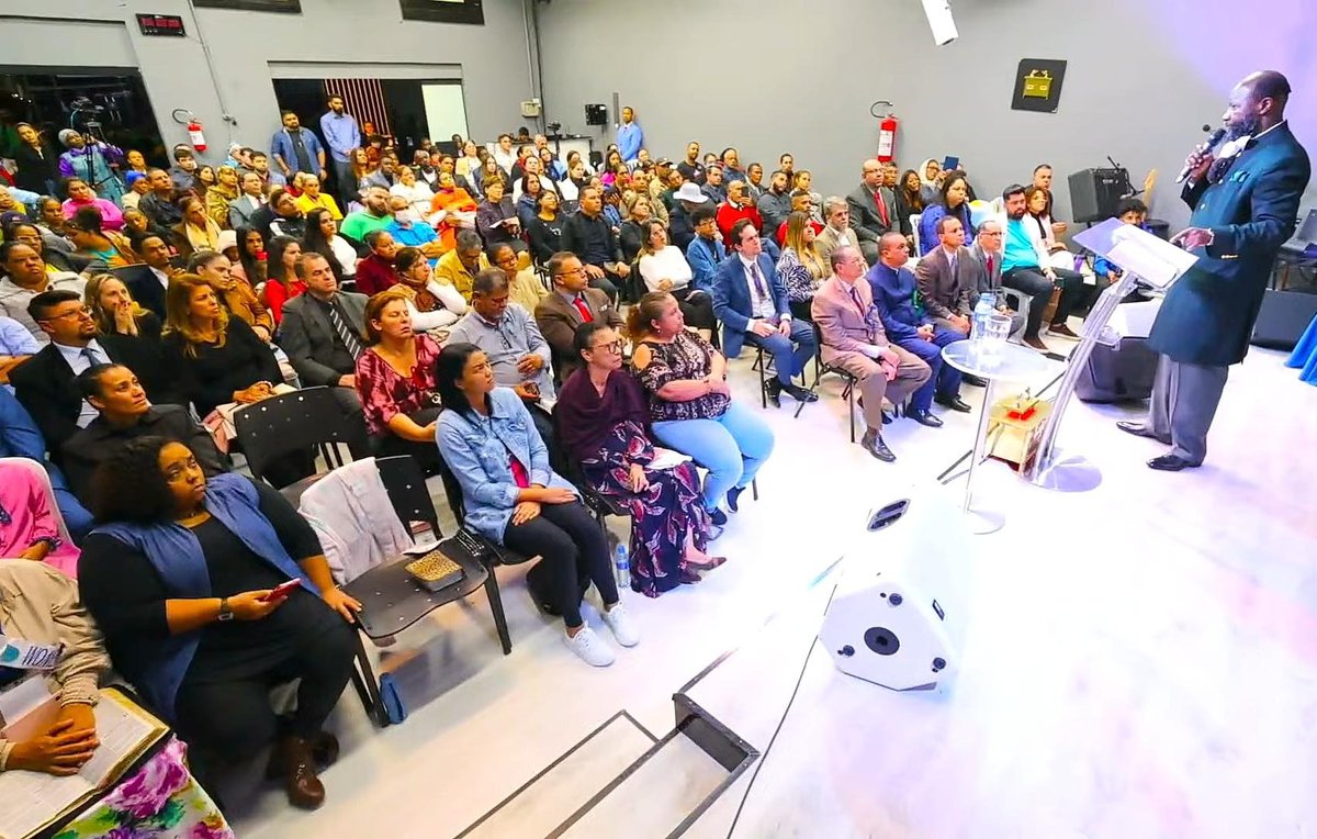 DiSantita's tweet photo. 🌍 Grande Conferenza Internazionale dei Pastori 

🇧🇷 Imperatriz (Brasile)

 ⏱️ Dalle ore 24:00 

Traduzione in taliano 🇮🇹 
------
🔷 In diretta su:

YouTube: https://t.co/Se1elPDCtN

#ImperatrizWordExpo https://t.co/ugAbcvS2hH