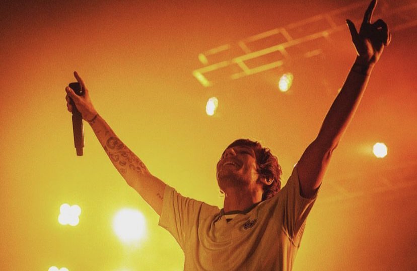 I’m back!!! (I’m going to slowly come back to twitter) Let’s start my comeback tweet about how INCREDIBLY PROUD I AM OF LOUIS!! FITF Has been on repeat since the day it came out, and don’t even get me started on all of those voices doc, it was an emotional rollercoaster 😭❤️