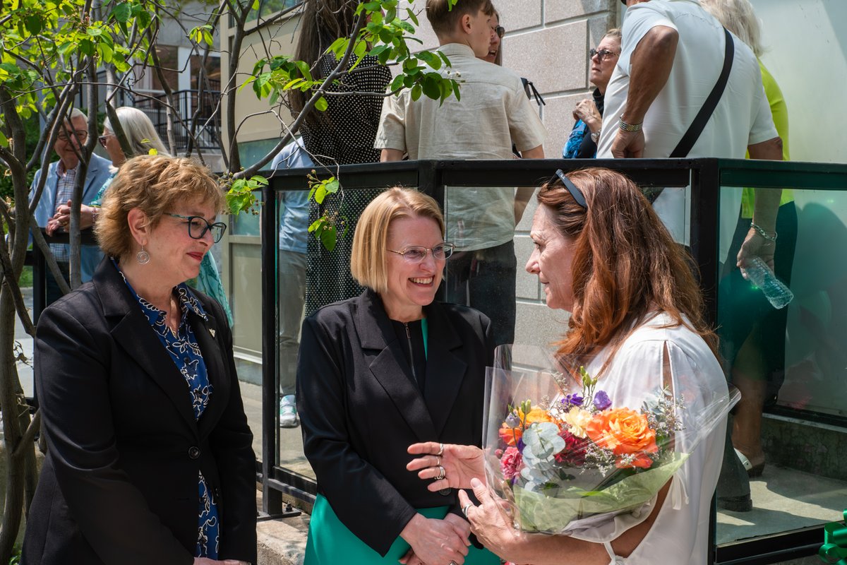 Glad to join @fordnation and @RobinMartinPC at the ribbon-cutting and tour of the new @KensingtonHlth Hospice space in Toronto.

This expansion adds nine new hospice beds for a total of 19 at Kensington, who have been globally recognized for excellence in end-of-life care.