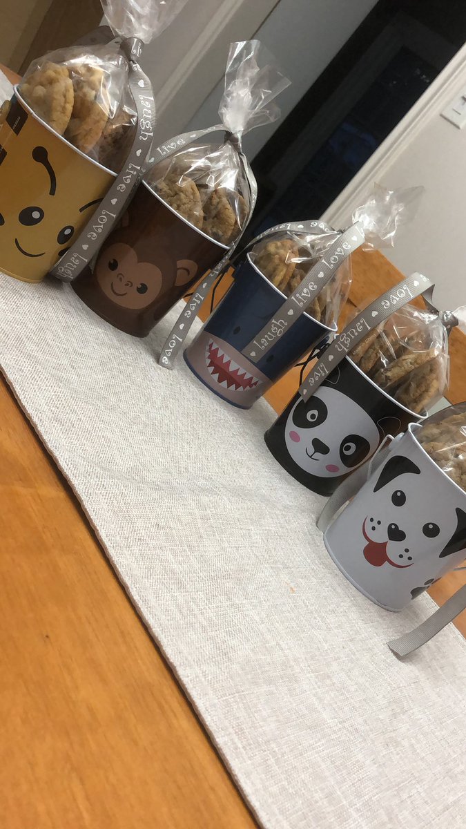 Belle_Shelle's tweet photo. Cookies for kids. #ChildrenFoundation https://t.co/2CB1Cj14IF
