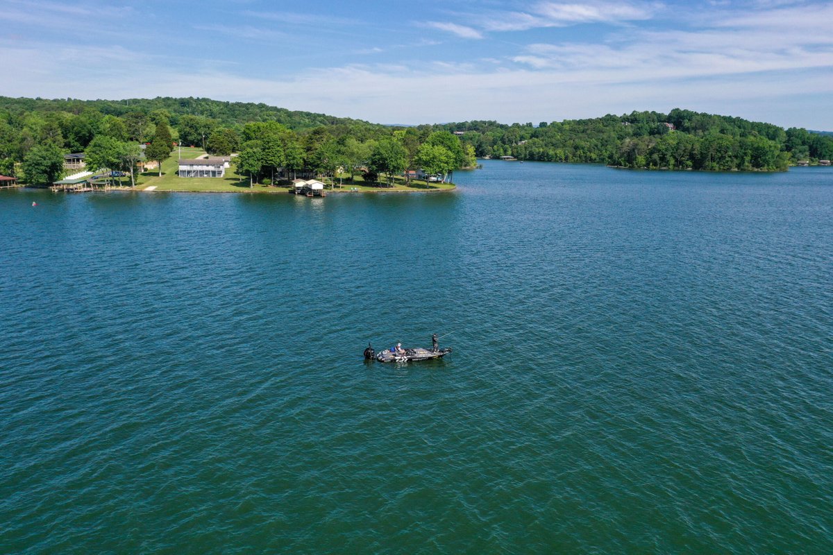 KarenPackett's tweet photo. Beautiful blue water on Watts Bar Lake. Some of the most beautiful water out there in my opinion!
📸 google images
#wattsbarlake #wattsbar #wattsbarlake2022 #tennessee #tnlakes #tn #lakelife #lake #lakes #lakehome #lakehomes #lakeliving #lakefront #lakeview #lifeonthelake https://t.co/zE4AbVRh9L