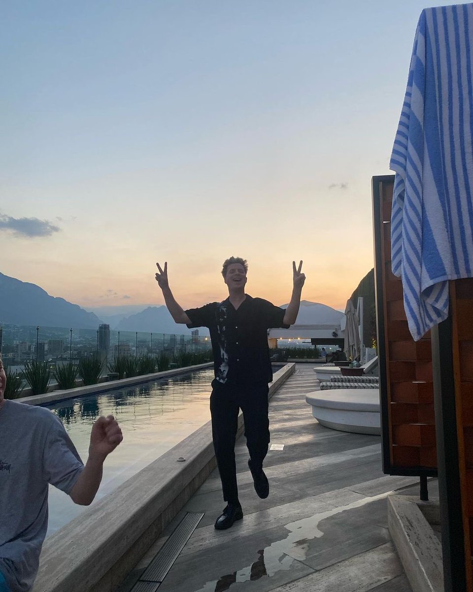 Foals Worldwide tweet media