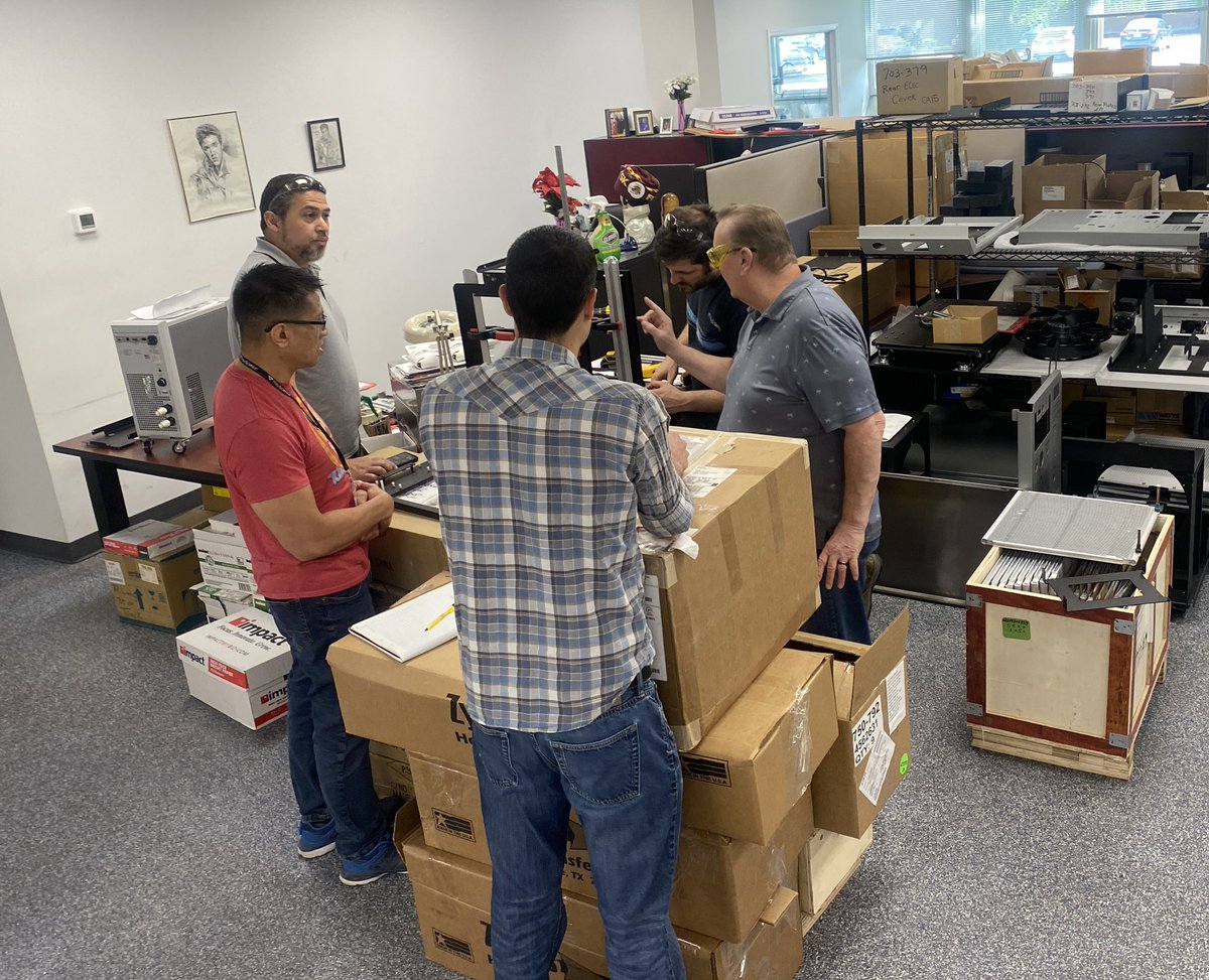 PolyScienceLab's tweet photo. Oh boy. When you have this many engineers huddling around something you know something pretty exciting is about to happen…Again.
Stay tuned for more …..
#powerofpolyscience
#PolyScienceProud
#durachill
#dcbt
#industrialchiller
#Manufacturing
#temperaturecontrol
#americanmade https://t.co/PYC5Hh2PjS