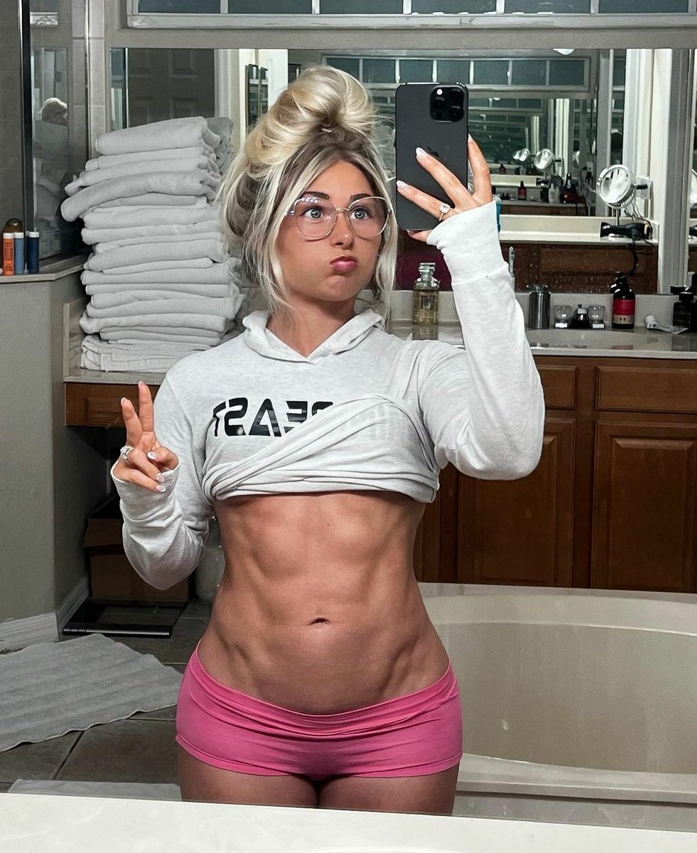 Buff Girls Bloated on Twitter: