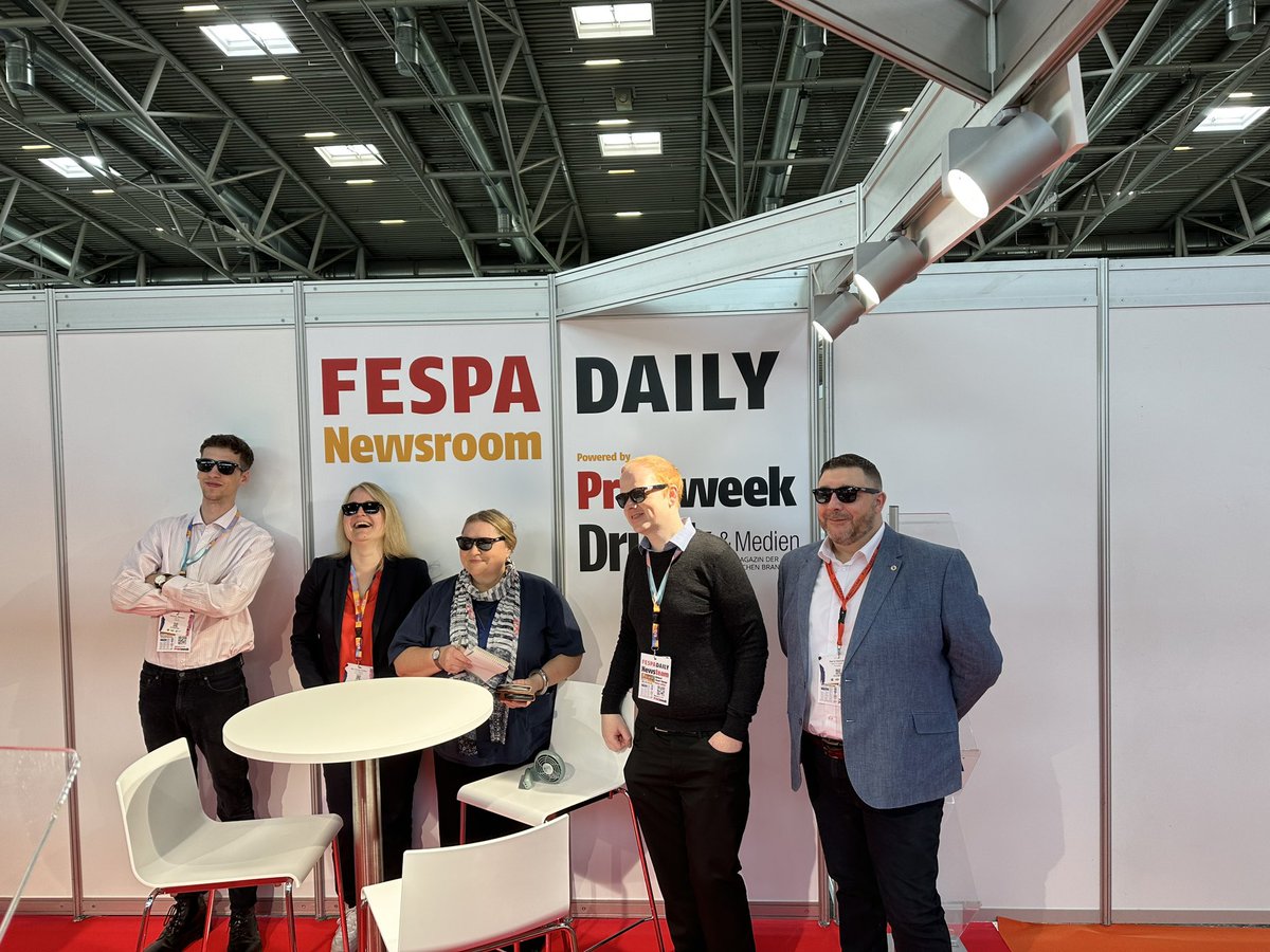 weareinfigo's tweet image. Great to see the @printweek team with their Infigo sunglasses and joining the team on the beach today  @FESPA_Community 🕶️ 

#weareinfigo #webtoprint